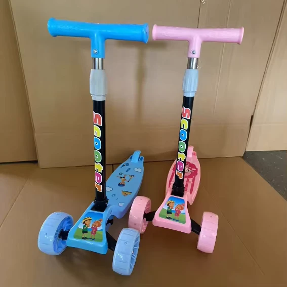 Children's Scooter Three Wheel Scooter 1 5 Year Old Children's Three Wheel Folding Flash Pedal Children's Scooter