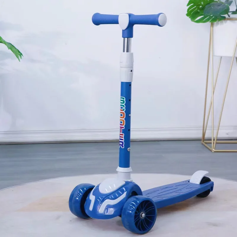 China Factory Plastic Three Wheel Height Adjustable Seat with Luxury Modern Design Outdoor Kids Scooter Kids Toy Skateboard