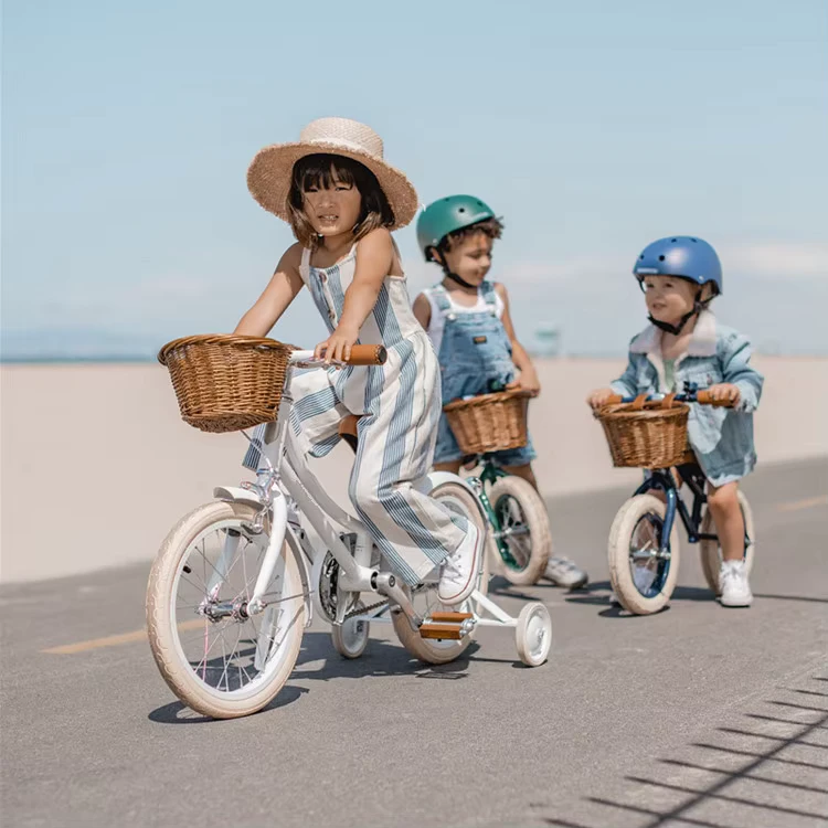 China Manufacture Vintage Push Bike Bicycle Carbon Kids Balance Bike with Basket Children Ride on Bikes Small Bicycles