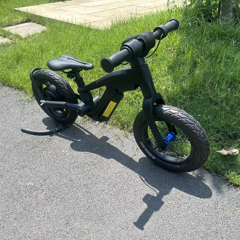 Chinese Factory Direct Selling Kids Electric Balance Bike 250W Motor Power Electric Children's Bike