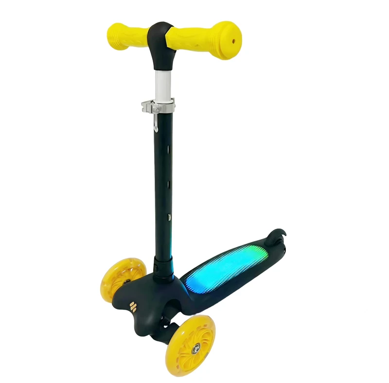 Foldable LED Light Kids Scooter Outdoor Use Three PU Wheels Child Toy