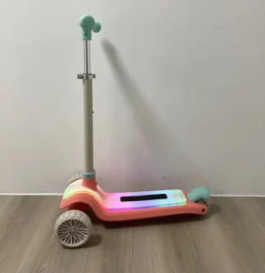 Kids Scooter with Flash Children Kick Scooter with LED Lights for Kid Wheel Flash Wheel Kids’ Scooters