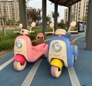 Outdoor Playing Ride Car Toy 3 Wheels 12V Battery Tricycle Kids Electric Music Light