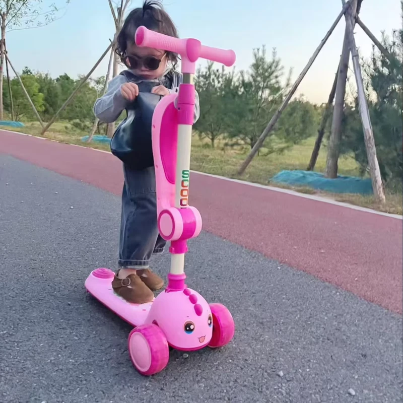 Sturdy Comfortable Scooter 3-Wheels Adjustable Height Handlebar Anti-slip Deck Kid Scooter Children Scooter for Boys Girls
